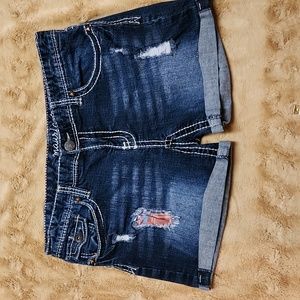 Maurices distressed women's jean shorts